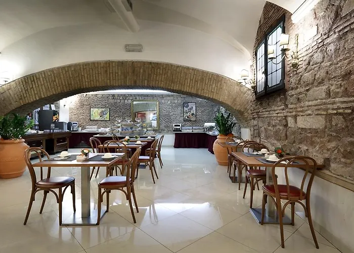 Della Torre Argentina Otel 3*